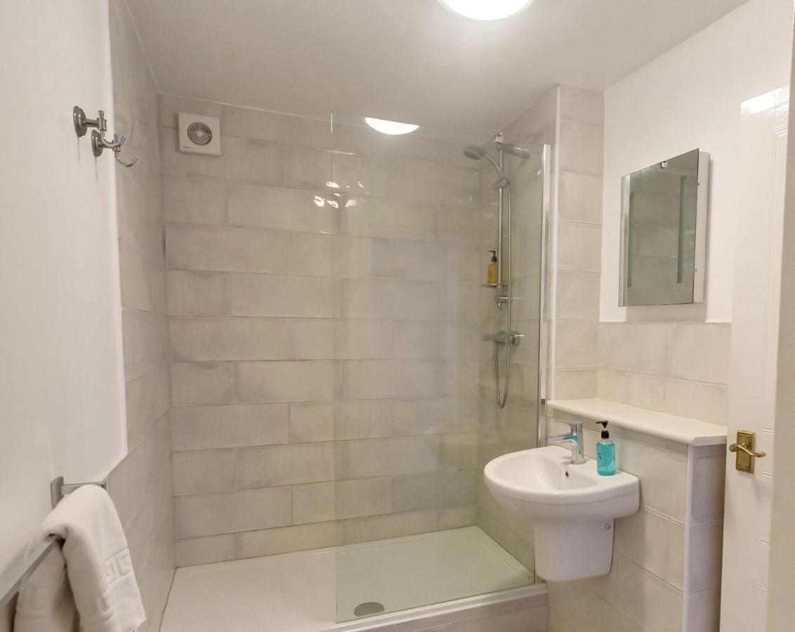 Montpellier Villa チェルトナム エクステリア 写真